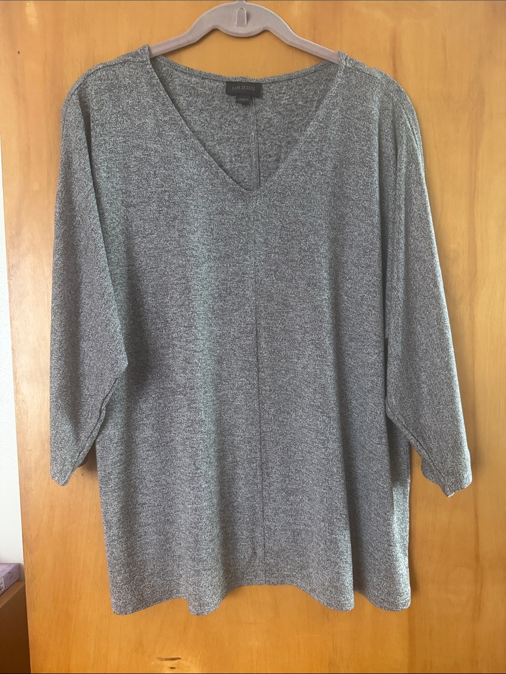 J.jill Gray and Brown V-Neck Three- Quarter Sleeves Relaxed Knit Top